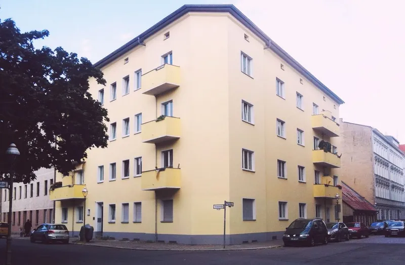 ** Modernisierte 1,5-Zimmer-Wohnung mit Balkon in Spandau ** — photo 1